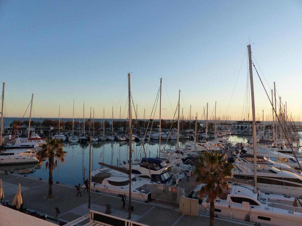 Classe 3 Etoiles - Magnifique Vue Sur Le Port - Wifi Et Clim La Grande Motte Exterior photo